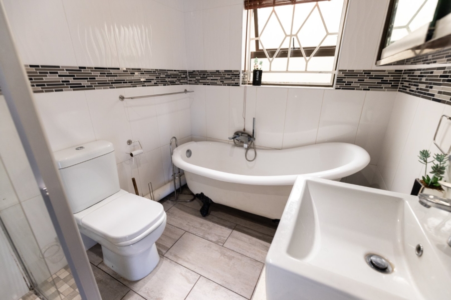4 Bedroom Property for Sale in Bluewater Bay Eastern Cape